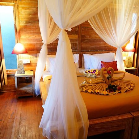Lastana Suite Ubud エクステリア 写真