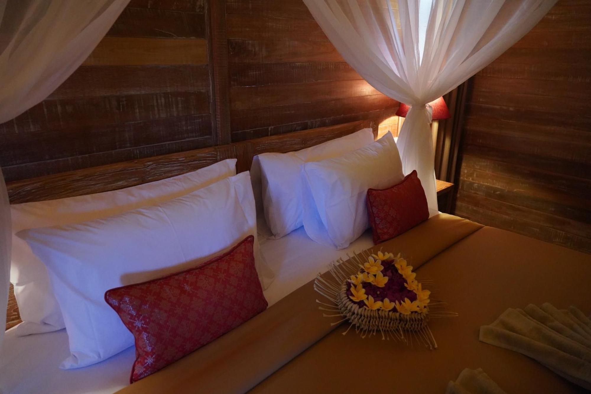 Lastana Suite Ubud エクステリア 写真